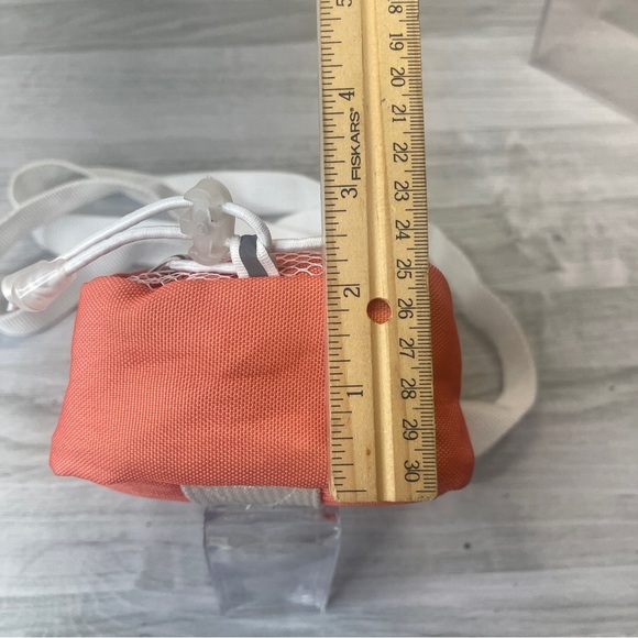 Universal Studios Coral White Zip Mini Day Backpack Crossbody Waist Belt - Picture 8 of 15